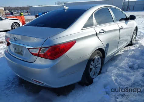 2013 Hyundai Sonata Gls z USA, uszkodzony, nr VIN 5NPEB4AC3DH524803